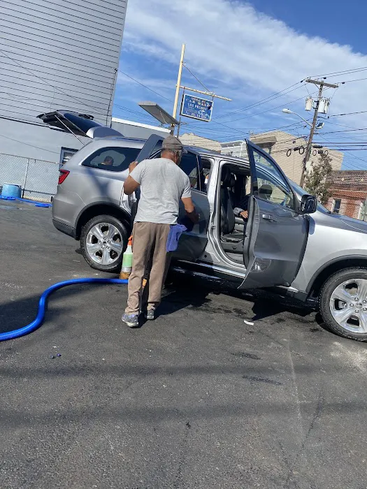 Los Primos Hand Car Wash 6