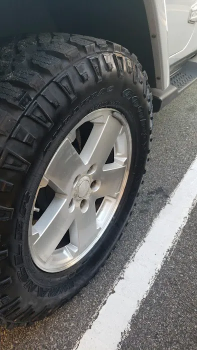 RAMBO’S CAR DETAIL 4