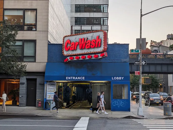 10th Avenue Car Wash 3