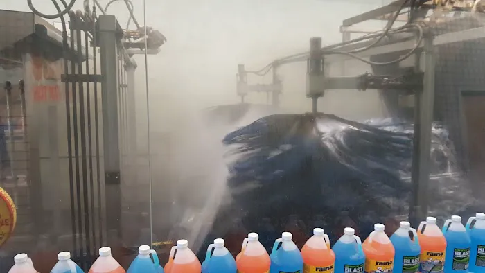 See Foam Carwash 2