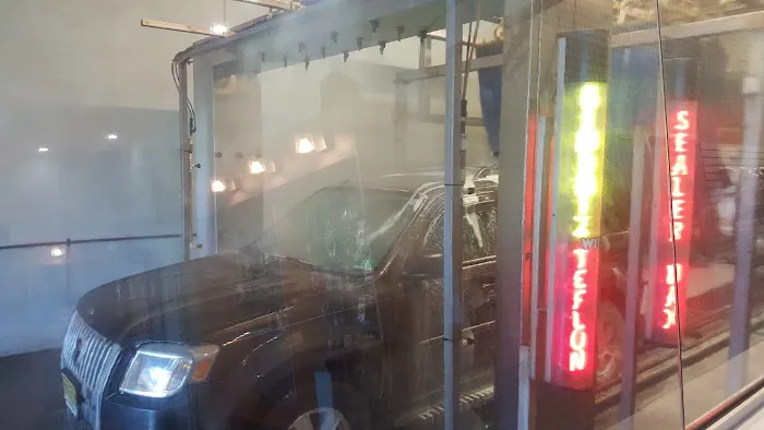 See Foam Carwash 3