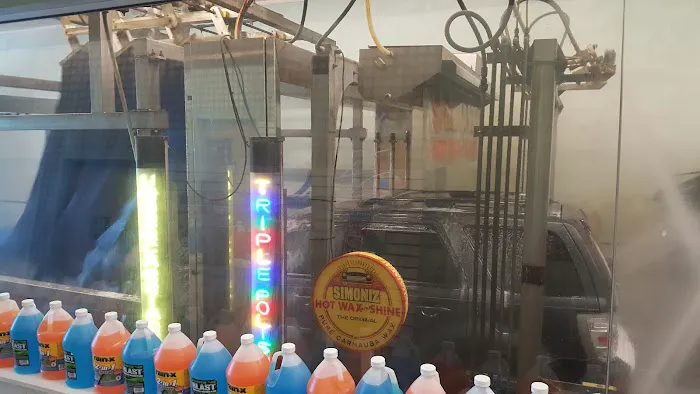 See Foam Carwash 0