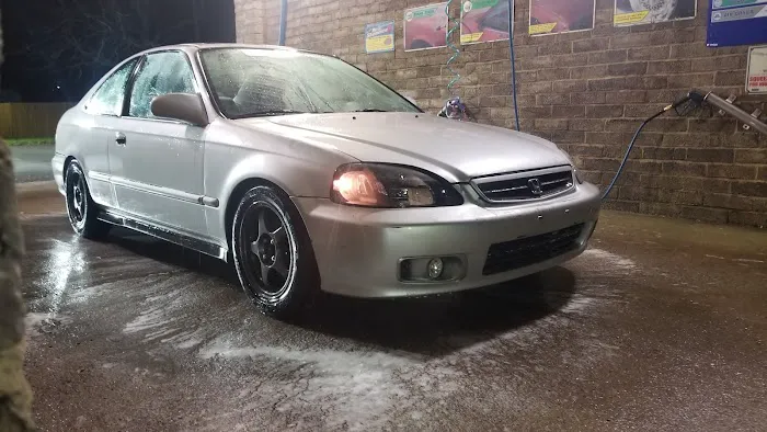 University Car Wash 4