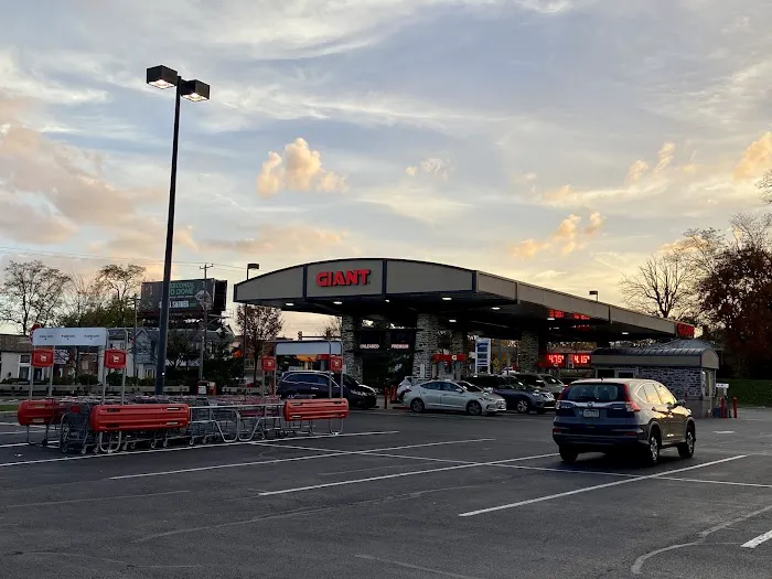 Giant Gas Station 1
