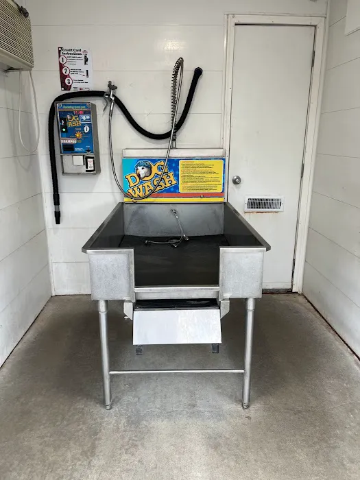 Robesonia Springs Car and Pet Wash 4