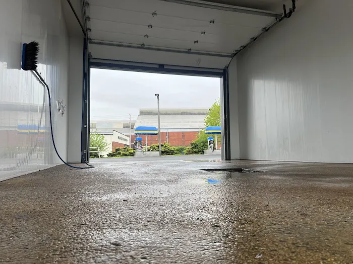 Carriage House Car Wash 9