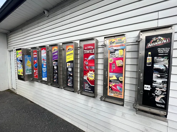 16th Street Car Wash 8
