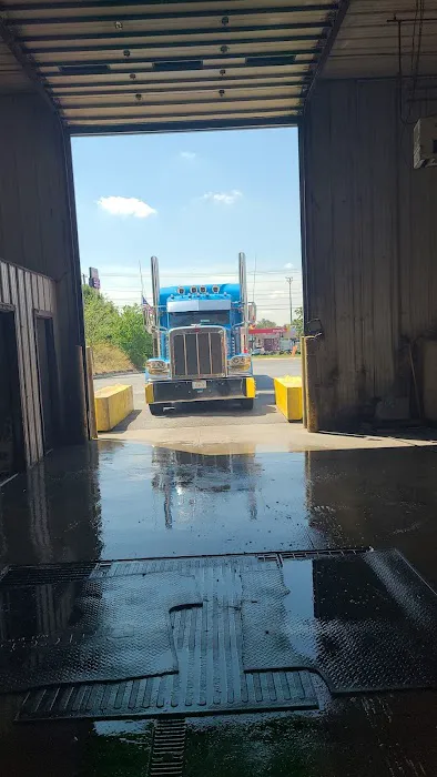 77 Truck Wash LLC 9
