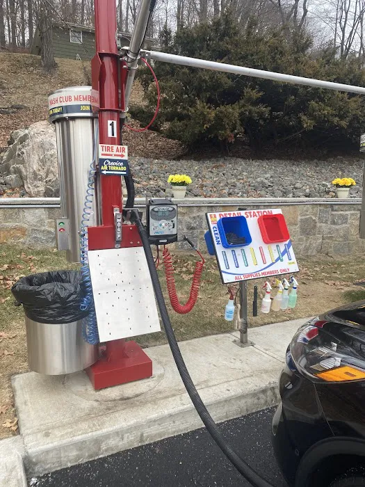 Russell Speeder's Car Wash 7
