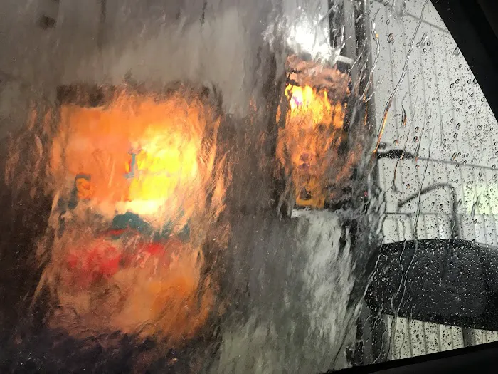Federal Road Car Wash 5