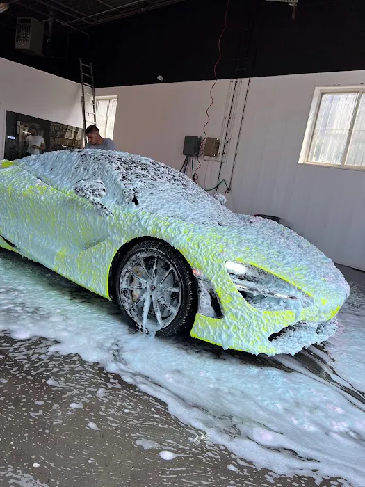 Tony’s Bubble Bath 2 Hand Car Wash 8