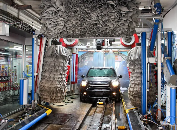 First Street Car Wash & Lube 8