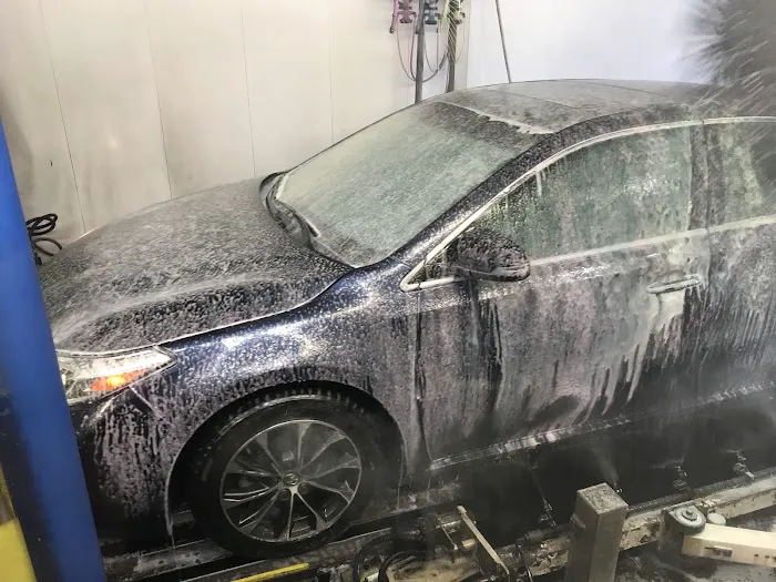 White Glove Car Wash & Detail 0