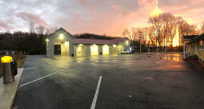 Adamstown Car Wash & Mini Storage 4