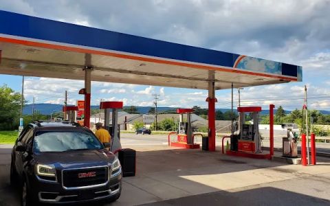 Gulf-Station-Sugarloaf-6Packs