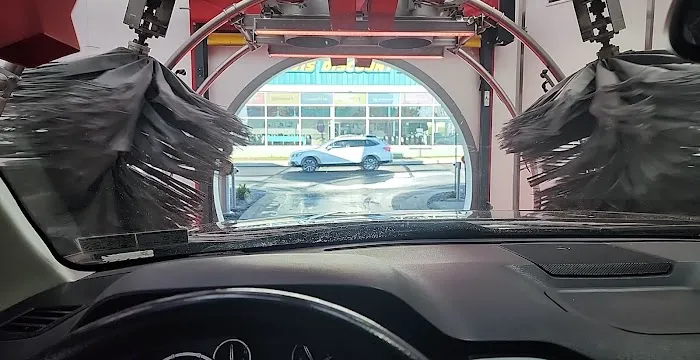 Tommy's Express® Car Wash 0