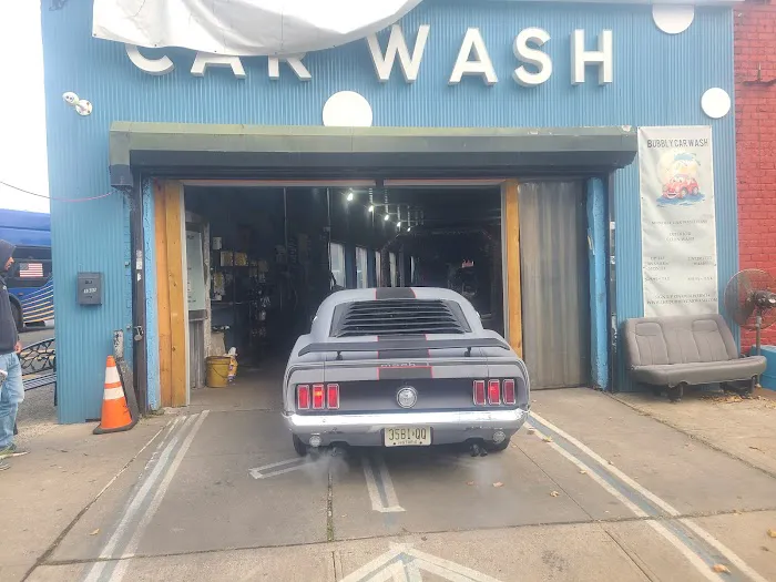 BUBBLY CAR WASH 5