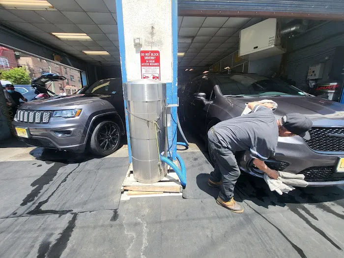 Los Hermanos Car Wash 9