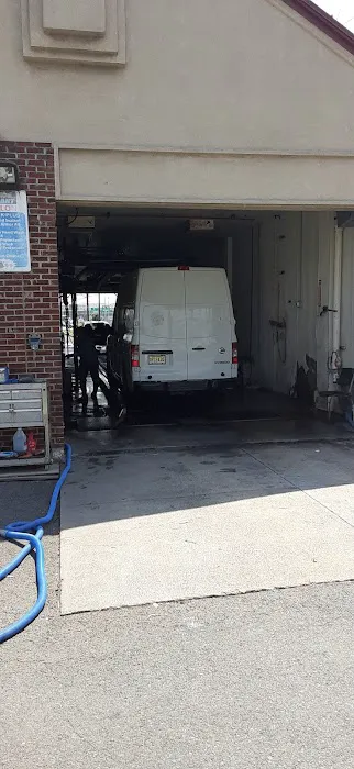 Mill Creek Hand Carwash 4