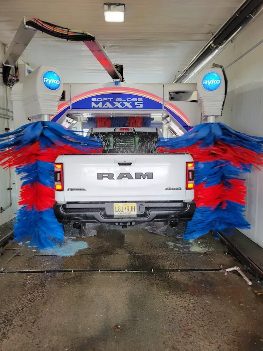 Holly bush car wash 3