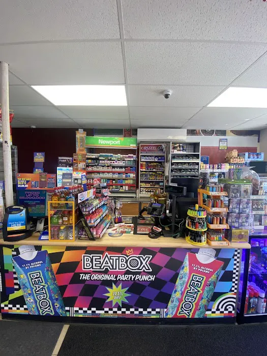 Smiley's Quickstop 8