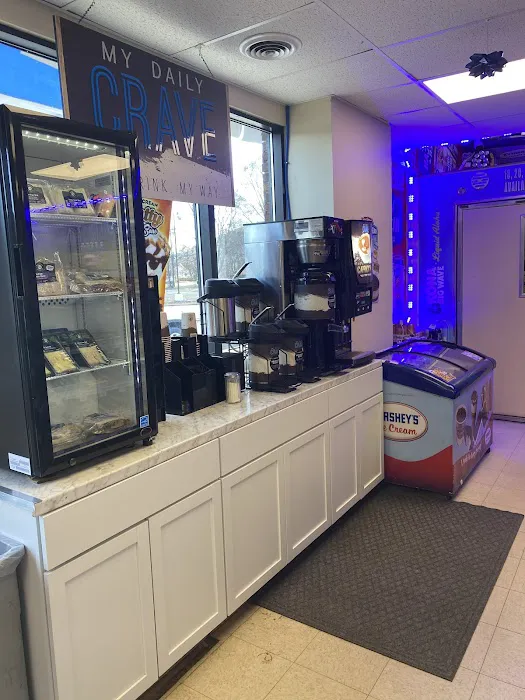 Smiley's Quickstop 7