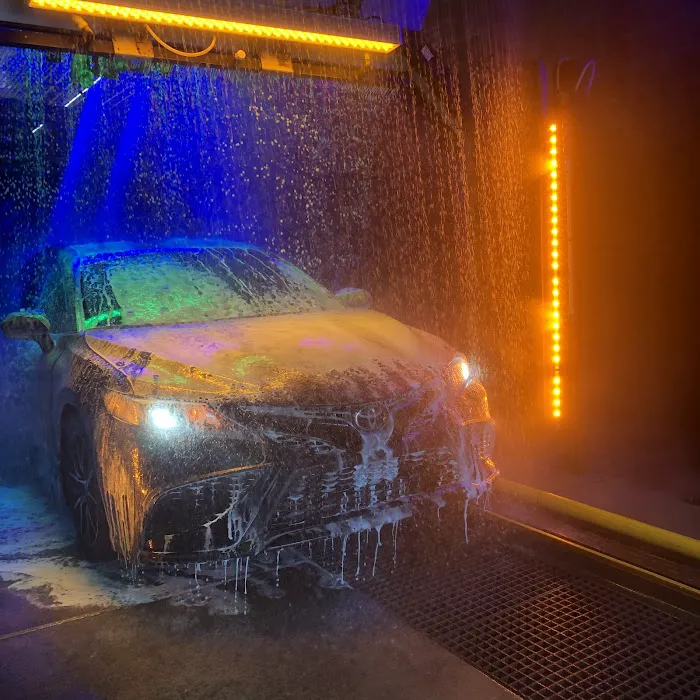 Rolling Thunder Express Car Wash 4
