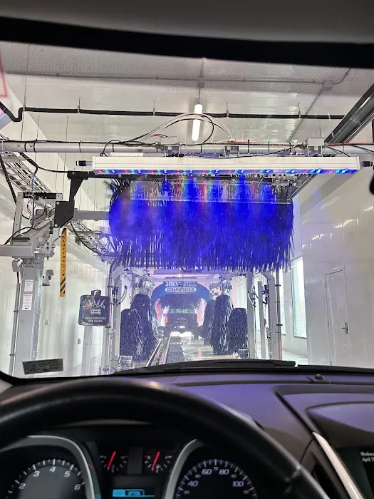 Shiny Shell Carwash 4