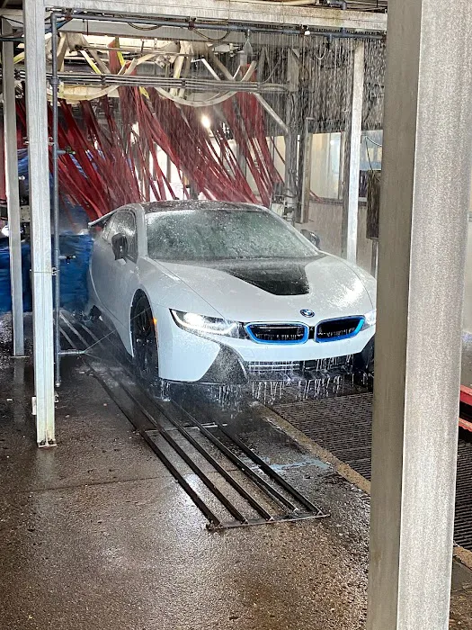 Quik Quality Car Wash & Lube 7