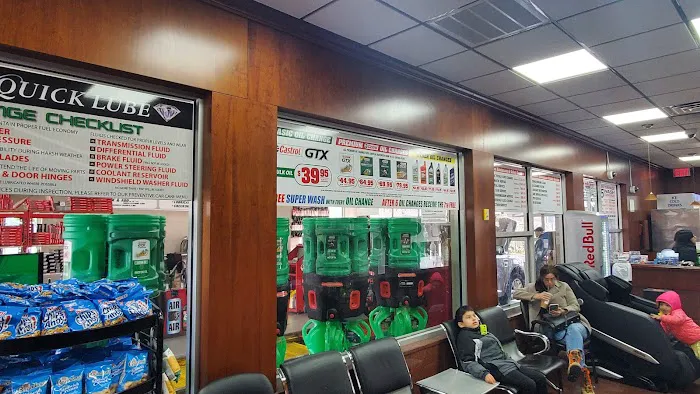 Diamond Car Wash And Lube 4