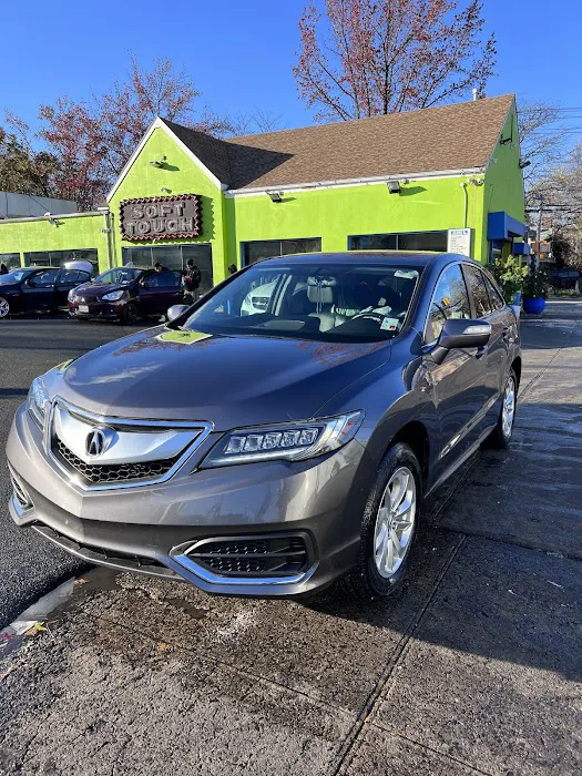 Showa Car Wash and Detailing Center 6