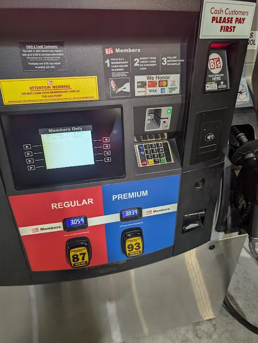 BJ's Gas Station 4