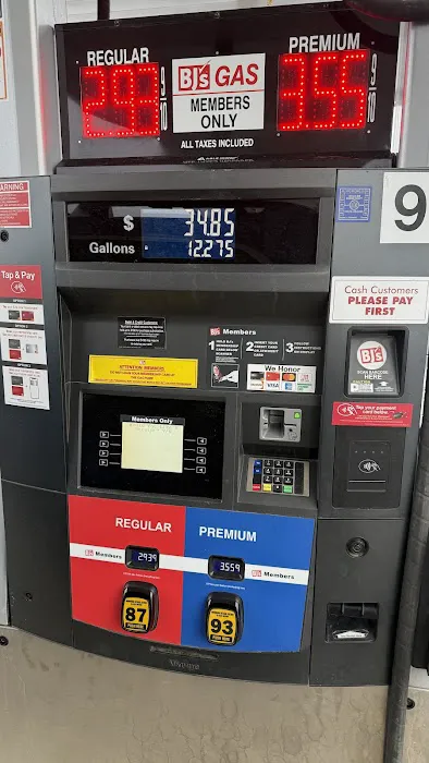BJ's Gas Station 3