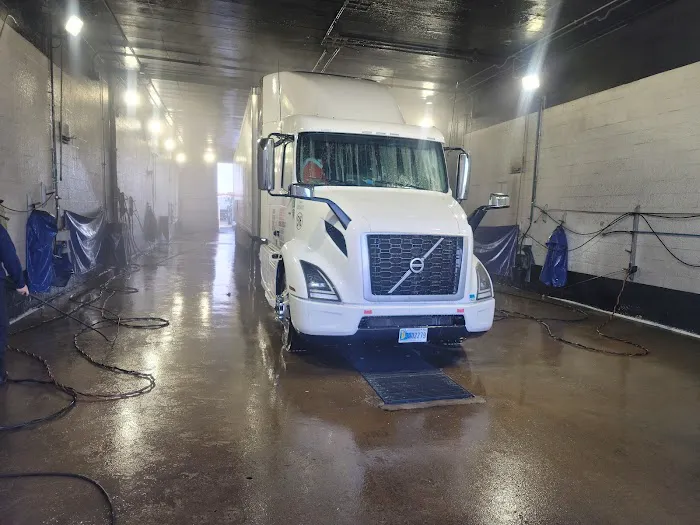 Blue Beacon Truck Wash of Elkton, MD 3