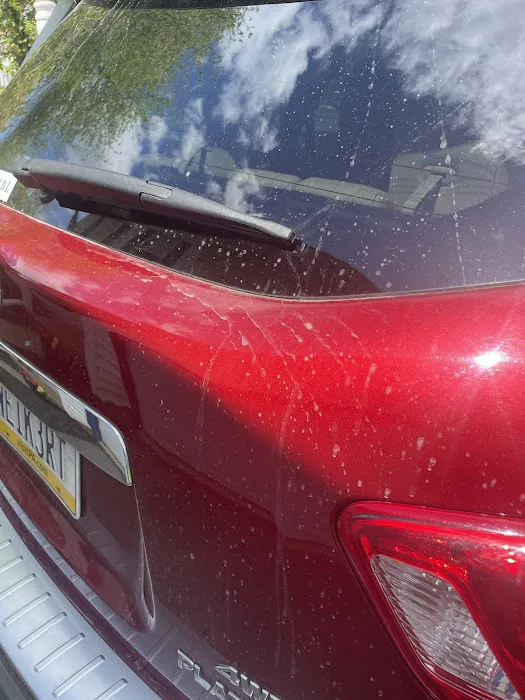 Tommy's Express® Car Wash 1