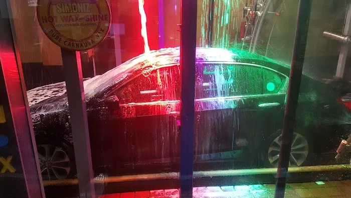 Hollywood Car Wash 2
