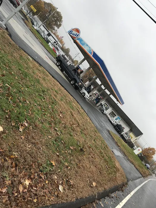 Gulf Gas Station and Grocery 2