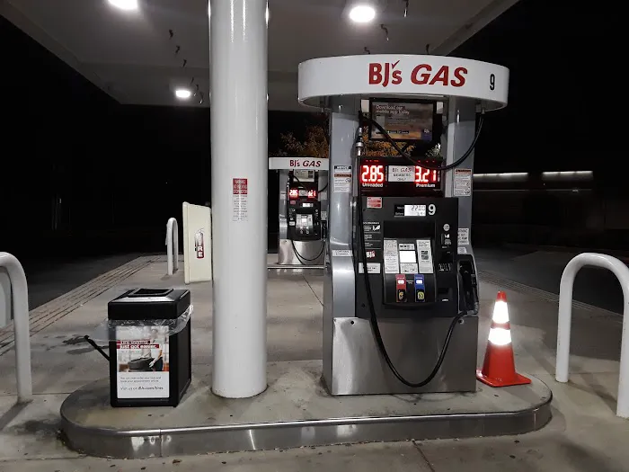 BJ's Gas Station 3