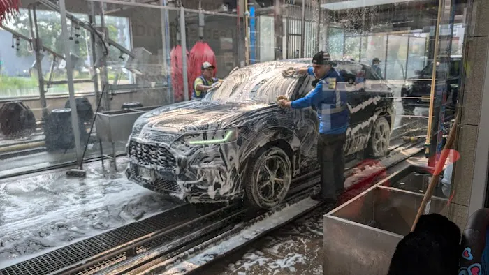 Queensboro Car Wash 7