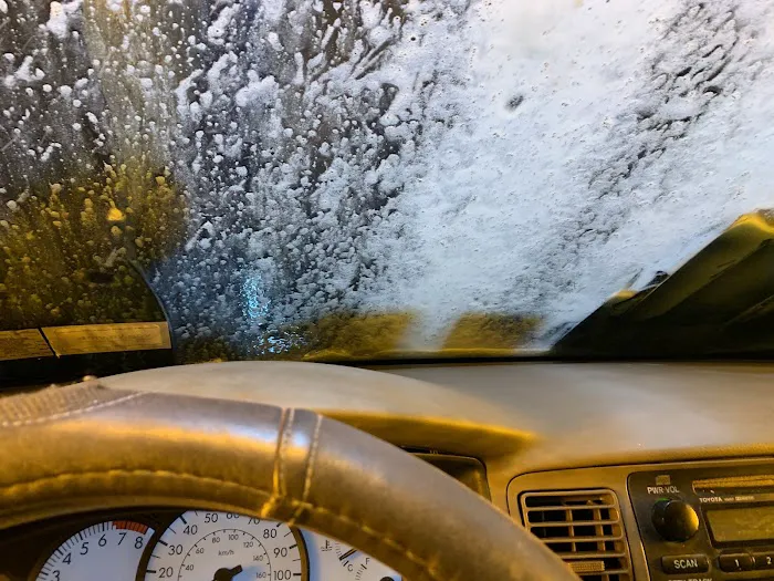 Russell Speeder's Car Wash 1