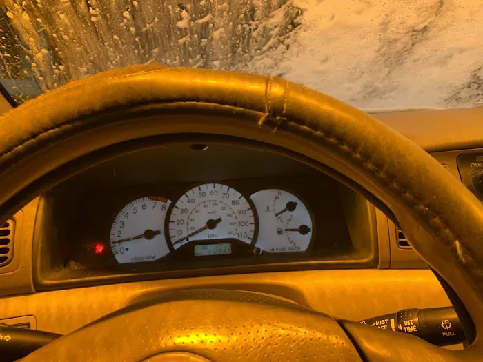 Russell Speeder's Car Wash 0