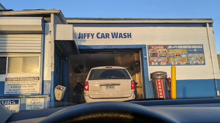 Jiffy Car Wash 3
