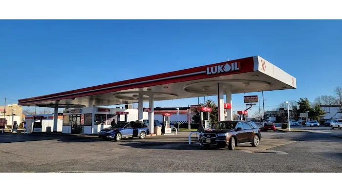 LUKOIL 8