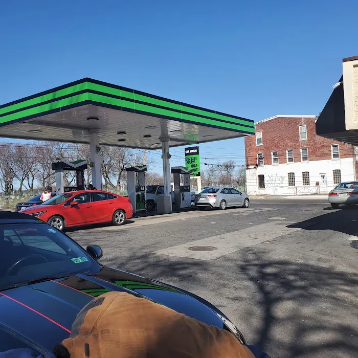 Fernwood Gas station 2