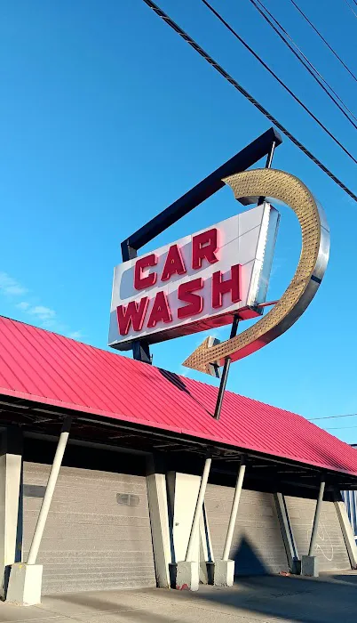 Golden Arrow Car Wash & Detailing 6
