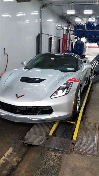 Golden Arrow Car Wash & Detailing 7