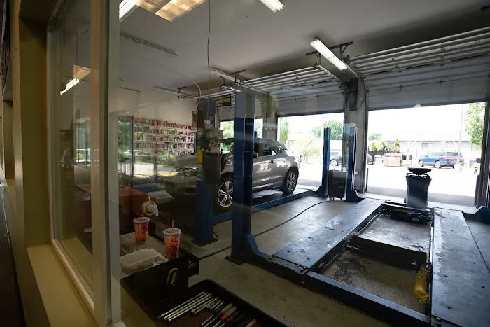 Platinum Car Wash & Oil 6