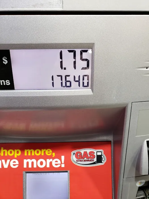 Gas Station - Giant 0