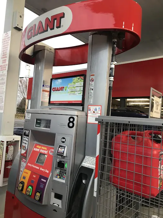 Gas Station - Giant 9