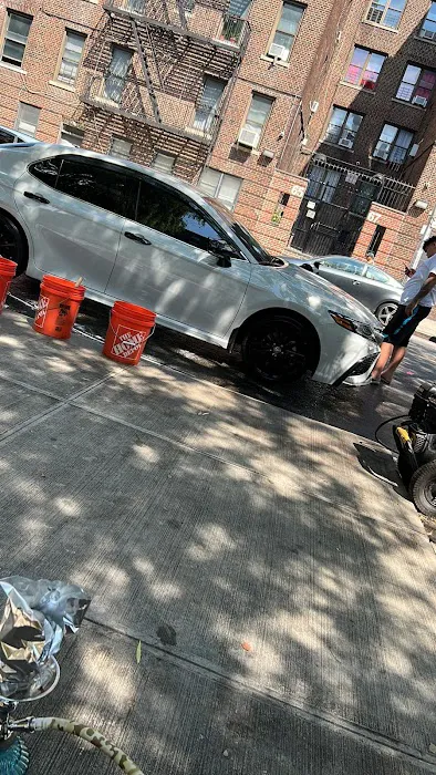 EL OFICIAL CAR WASH 0